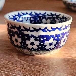 Small Polish Pottery bowl 3.25" diameter, 2" high